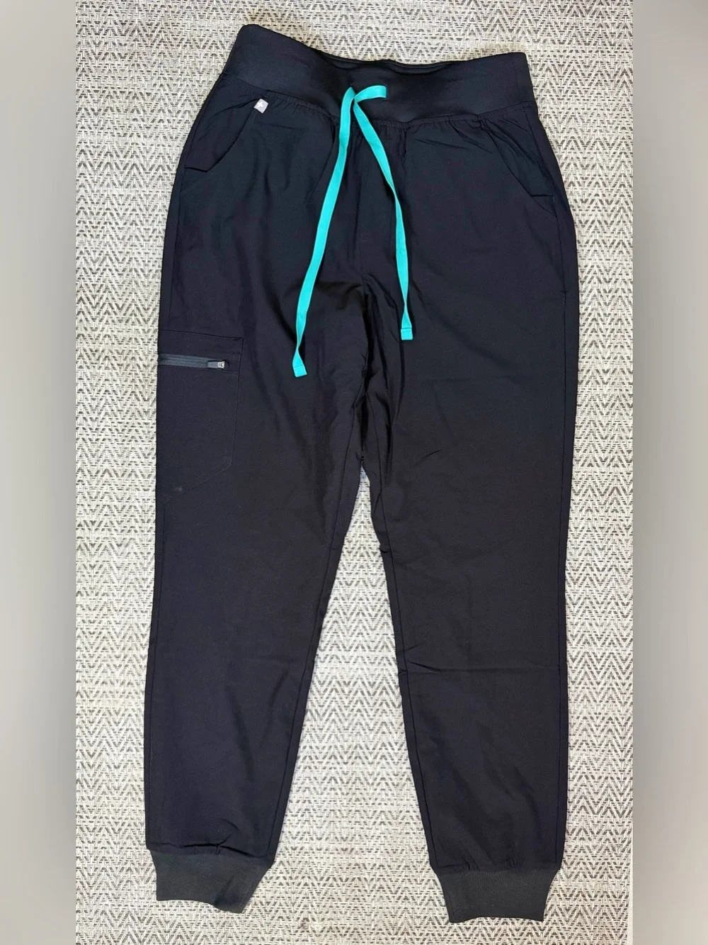 NWT FIGS Technical Collection Jogger Scrub Pants Black Size S Drawstring Stretch